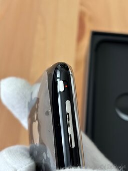 Nový Apple iPhone 3GS 32GB Black - 8