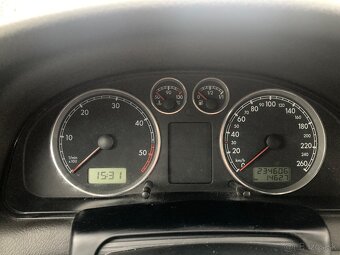 VW Passat B5.5 1,9 TDI 96 kw - 8