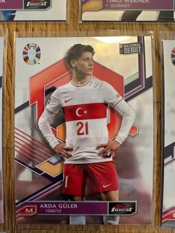 ZBERATEĽSKÉ KARTY FUTBALOVÉ KARTIČKY TOPPS A MERLIN - 8
