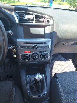 Predám Citroen C4 - r.v. 2015 - 8