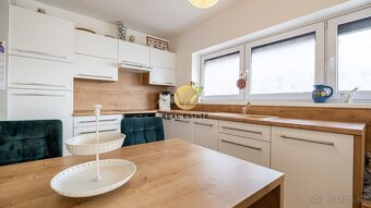 Moderný 3 izbový byt s terasou, záhradkou a parkovaním, 7 ro - 8
