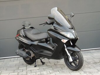 PIAGGIO X EVO 125 2015 20 tis.km - 8