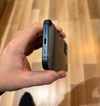 Apple iPhone 13 256GB - 8