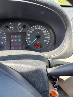 Renault thalia 1.4 - 8