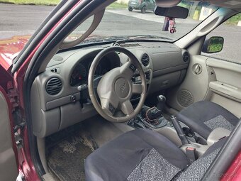 Jeep Grand Cherokee - 8