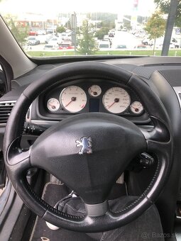 Peugeot 407 – 2.2i 120 kW, rok 2006, TMAVÁ SIVÁ METALÍZA - 8