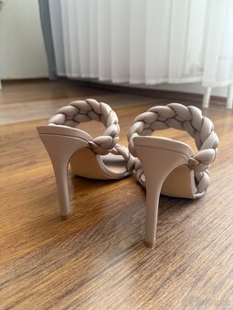 Steve Madden šľapky na opätku (veľ. 39) - 8