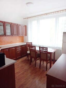 Ponúkame na prenájom 1-izbový byt s loggiou na Palárikovej u - 8