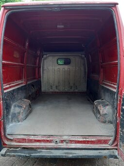 Predám Citroën Jumper 2.5 63kw - 8