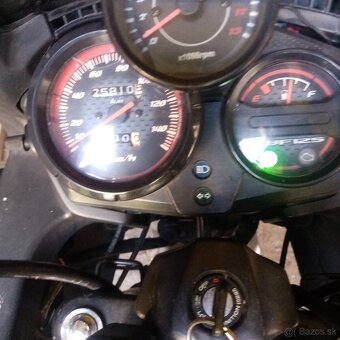 HONDA CBF 125- M - 8