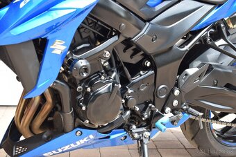 SUZUKI GSX-S 750 - 8