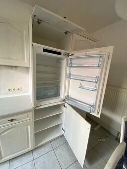 Moderná kuchynská linka so spotrebičmi - 8