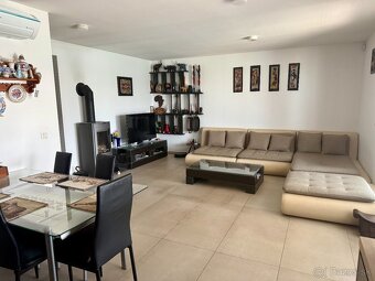 PREDAJ - RD pri súkromnom jazere - Boldog - 8