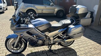 Yamaha FJR 1300 - 8
