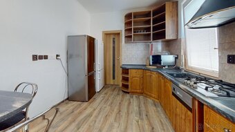 SÚBOR 2 BYTOV - SÍDL. JUH , TO - 8