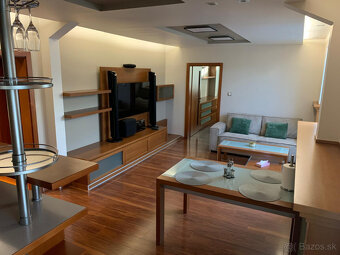 Krásny veľký 2 izbový byt na Teplickej ulici - 8