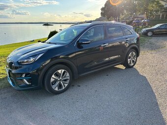 KIA NIRO ELECTRIC - 8