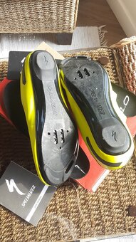 Specialized - tretry veľ. 8. - 8