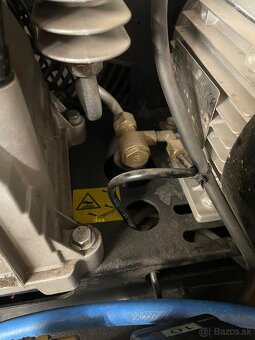 Vzduchový 2-valcový kompresor 230v 2,2kw - 8