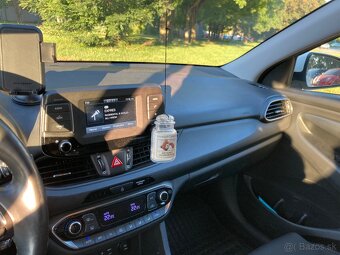 Hyundai i30 1.6 CRDi - 8