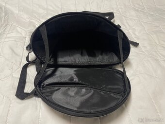 Batoh, kapsicka na motorku - 8