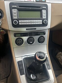 Predám passat b6 2.0 4x4 nová stk - 8