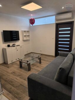 Predaj 3 izbový zariadený byt, Zlaté Moravce - 8