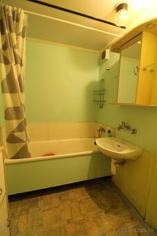 Na predaj: 3-izbový byt 70,7 m2 – ul. Urbánková, sídlisko Z - 8