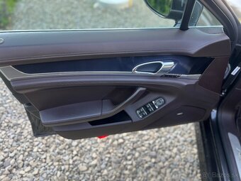 Porsche Panamera 4S 4.8i V8 - 8