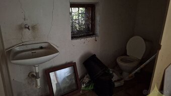 Predaj, pozemok so starším rodinným domom - 8