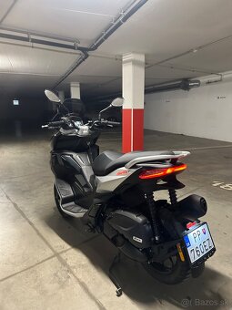 Aprilia SR GT 125 skúter - 8