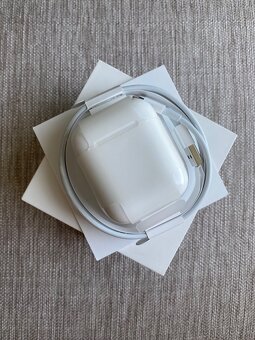 Apple AirPods 1.gen 2019 - 8