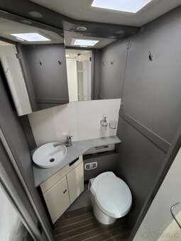 nový karavan Etrusco T 7400 SBC 2025 4-miestny - 8