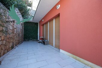 Exkluzívny dom v prvej rade s panoramatickým výhľadom na ost - 8