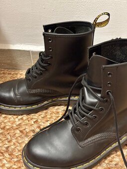 Predám Dr. Martens čižmy - 8