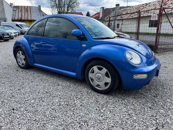 Volkswagen New Beetle 2.0 - 8
