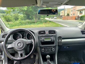 Predám Volkswagen golf variant 1.6tdi 2010 - 8