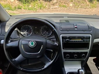 SKODA OCTAVIA 1.6TDI - 8