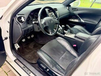 Lexus IS 220d - 8