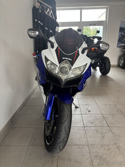 Suzuki GSX-R 750 - 8