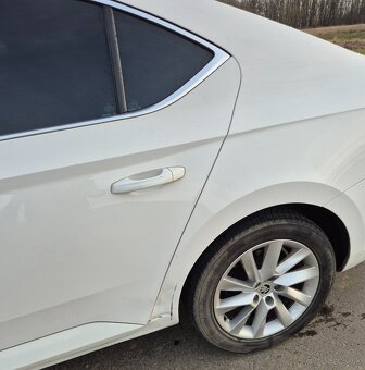 Skoda Superb 3,DSG - 8