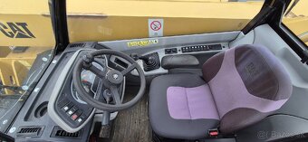 Teleskopický nakladač - 8