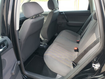 Predam Volkswagen polo 1.2 benz. facelift - 8