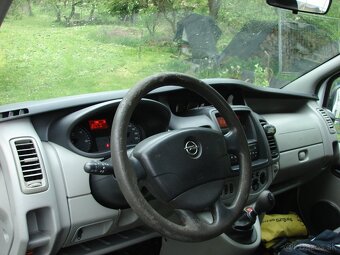 Opel Vivaro. - 8