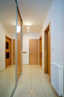 Na predaj 3 izbový zariadený byt, balkón, parkovanie, Rajka - 8