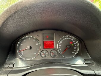 Volkswagen golf 5 bez hrdze - 8