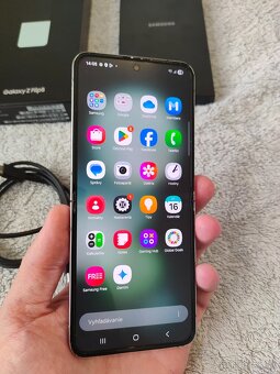 Samsung Galaxy Z Flip 5 512GB,8GB RAM - 8
