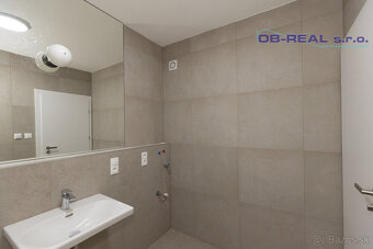 Predaj moderného 3izb bytu 70m2 v novostavbe v centre Sládko - 8