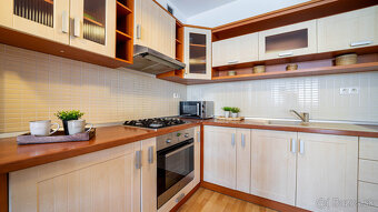 Príjemný 2 izbový byt s parkovaním a balkónom, Bratislava -  - 8