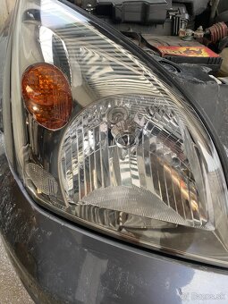 Leštenie svetlometov  za 12€ / obe svetlá - 8